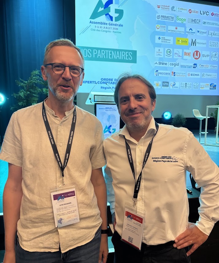 Benoît Capelle, président d'ECE Pays de la Loire, et Grégory Burban lors de l'Assemblée générale 2026 de l'Ordre des experts-comptables des Pays de la Loire